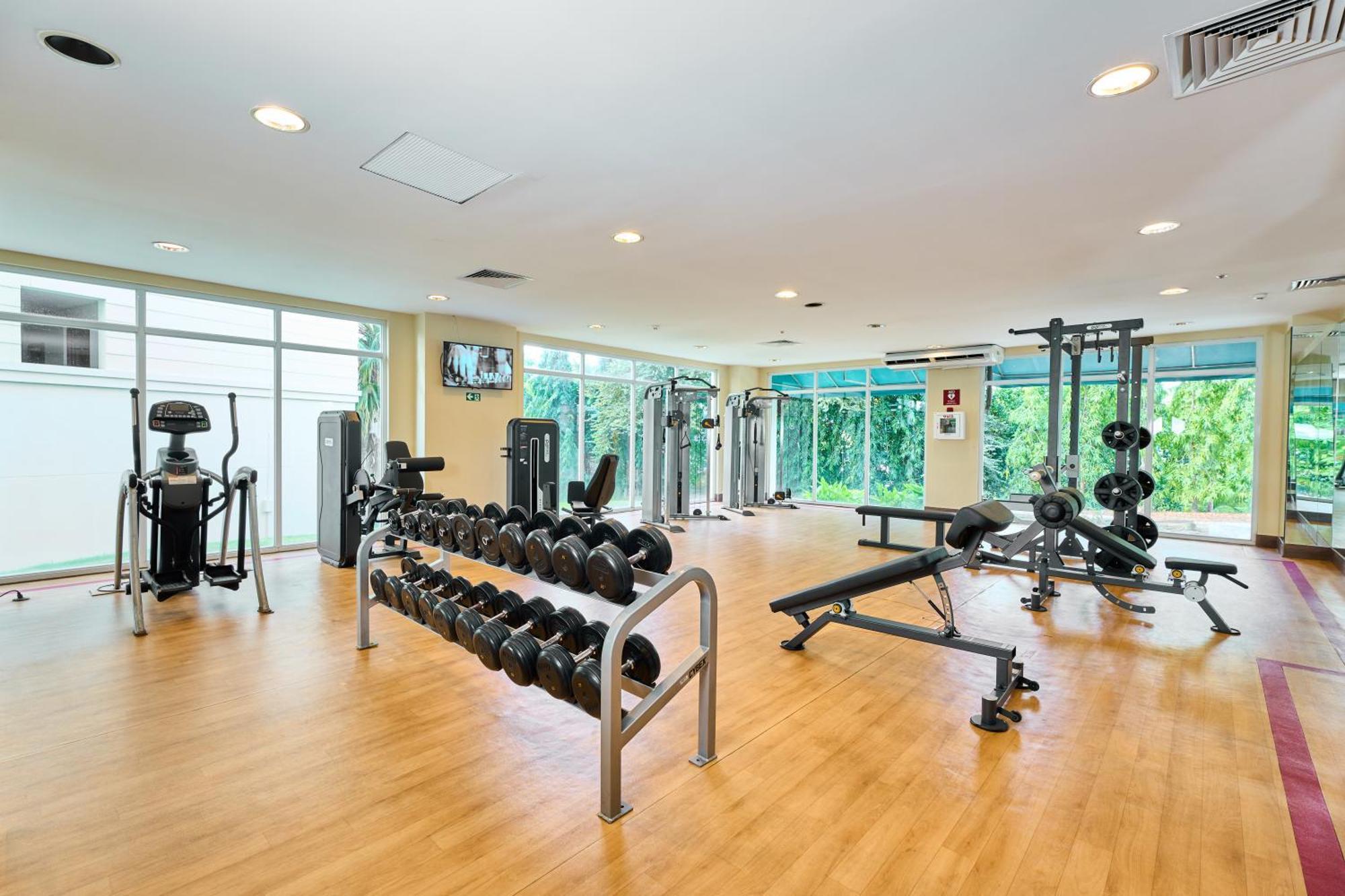 圣克拉拉 Gran Evenia Bijao酒店 外观 照片 A typical gym