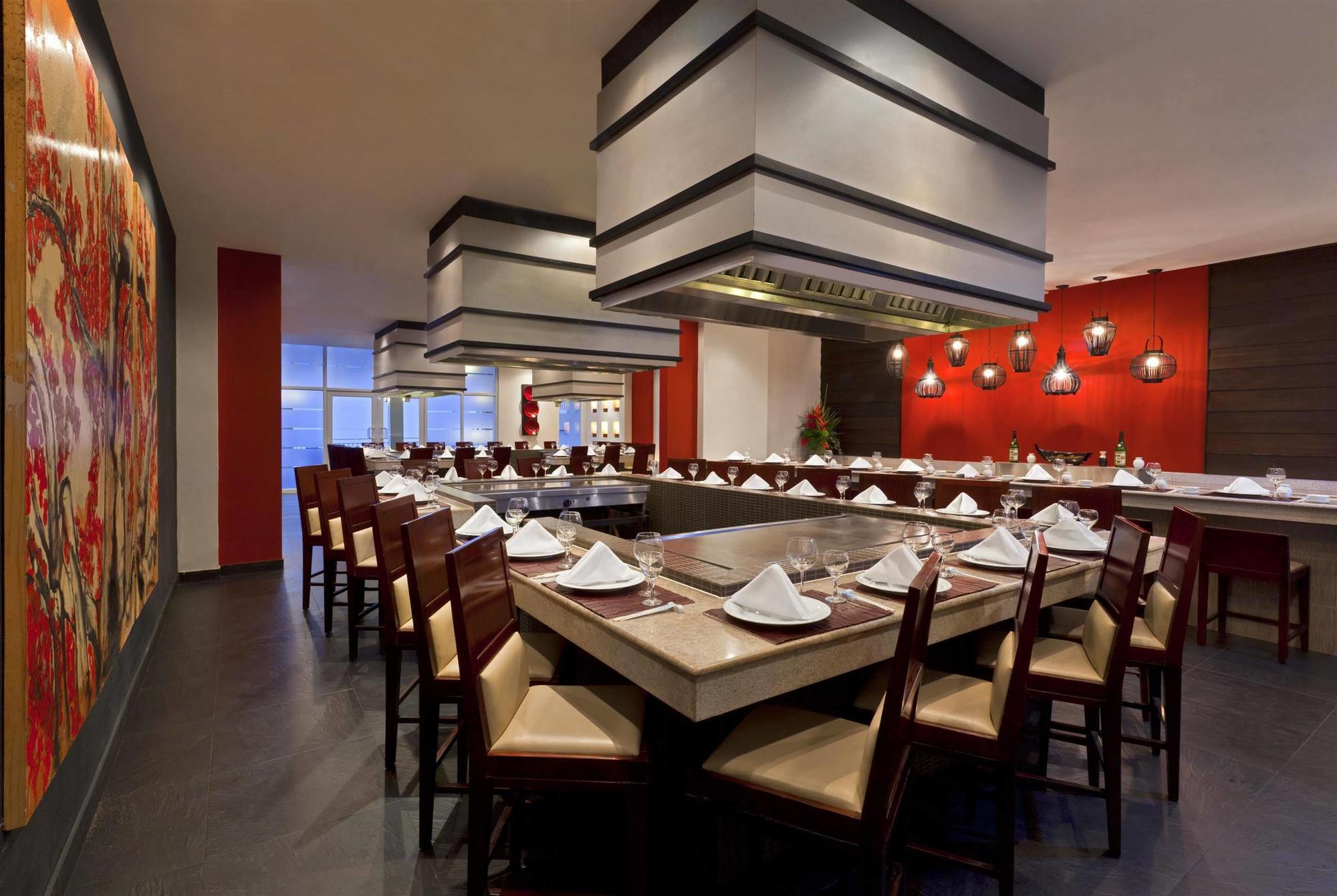 圣克拉拉 Gran Evenia Bijao酒店 外观 照片 Teppanyaki restaurant